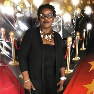 Meet your Posher, Beverly